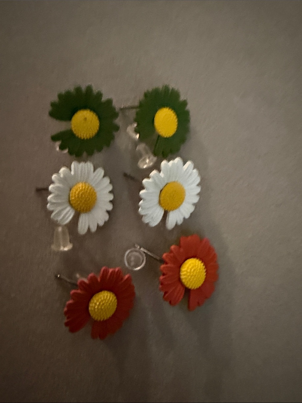 Kids Daisy Flower Stud Earrings - Green, White & Orange